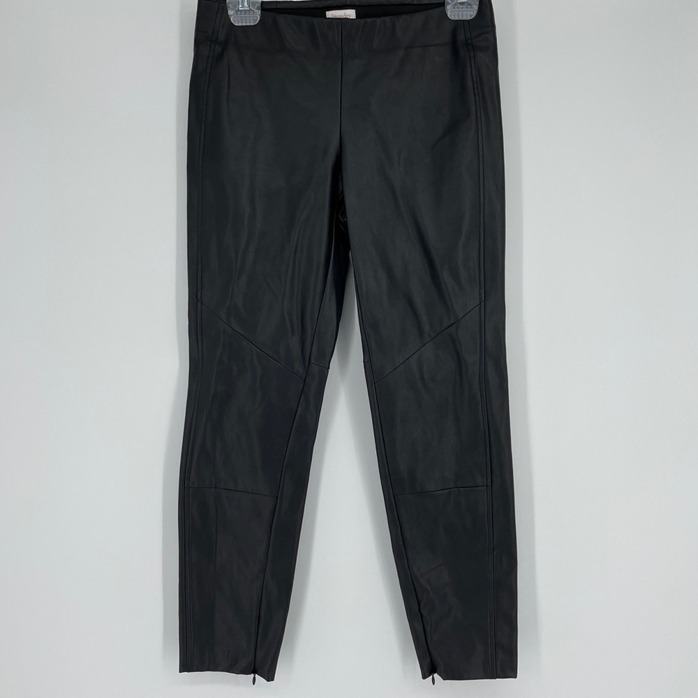 Pull-On Faux Leather Cropped Skinny Pant zipper bottom